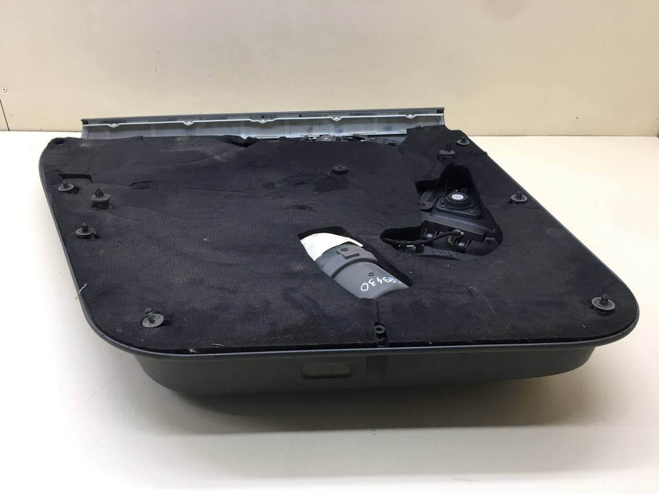 Обшивка двери задней правой Audi Q7 (4L) 2005-2015