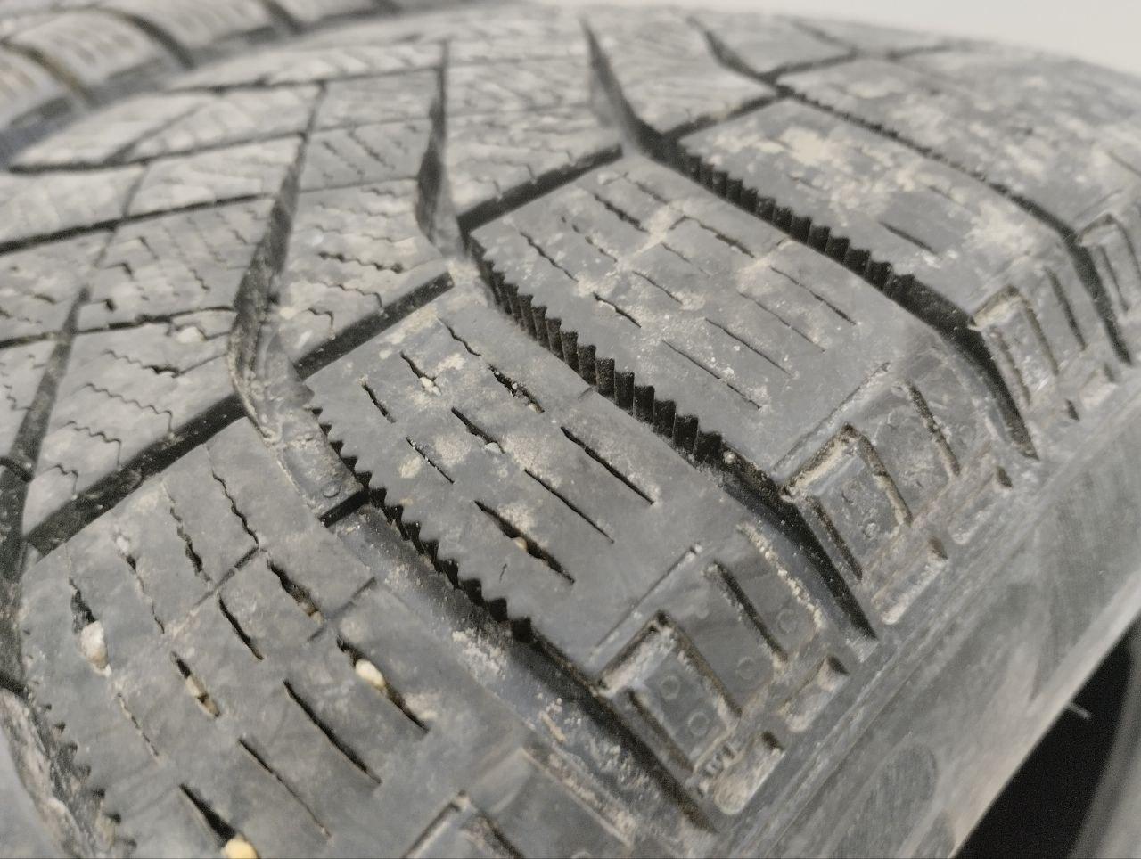 Шины к-кт R17 Зимние нешипованные PIRELLI ICE ZERO