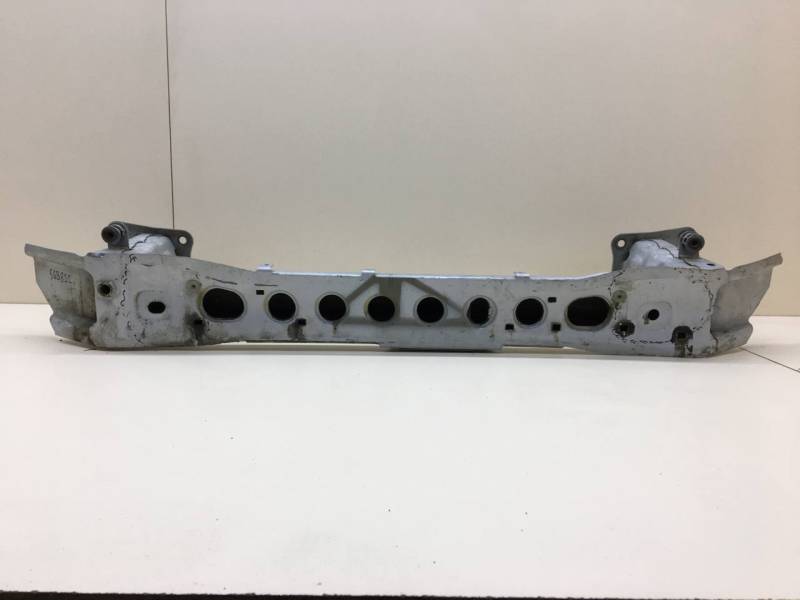 Усилитель переднего бампера Ford Focus 3 2011>