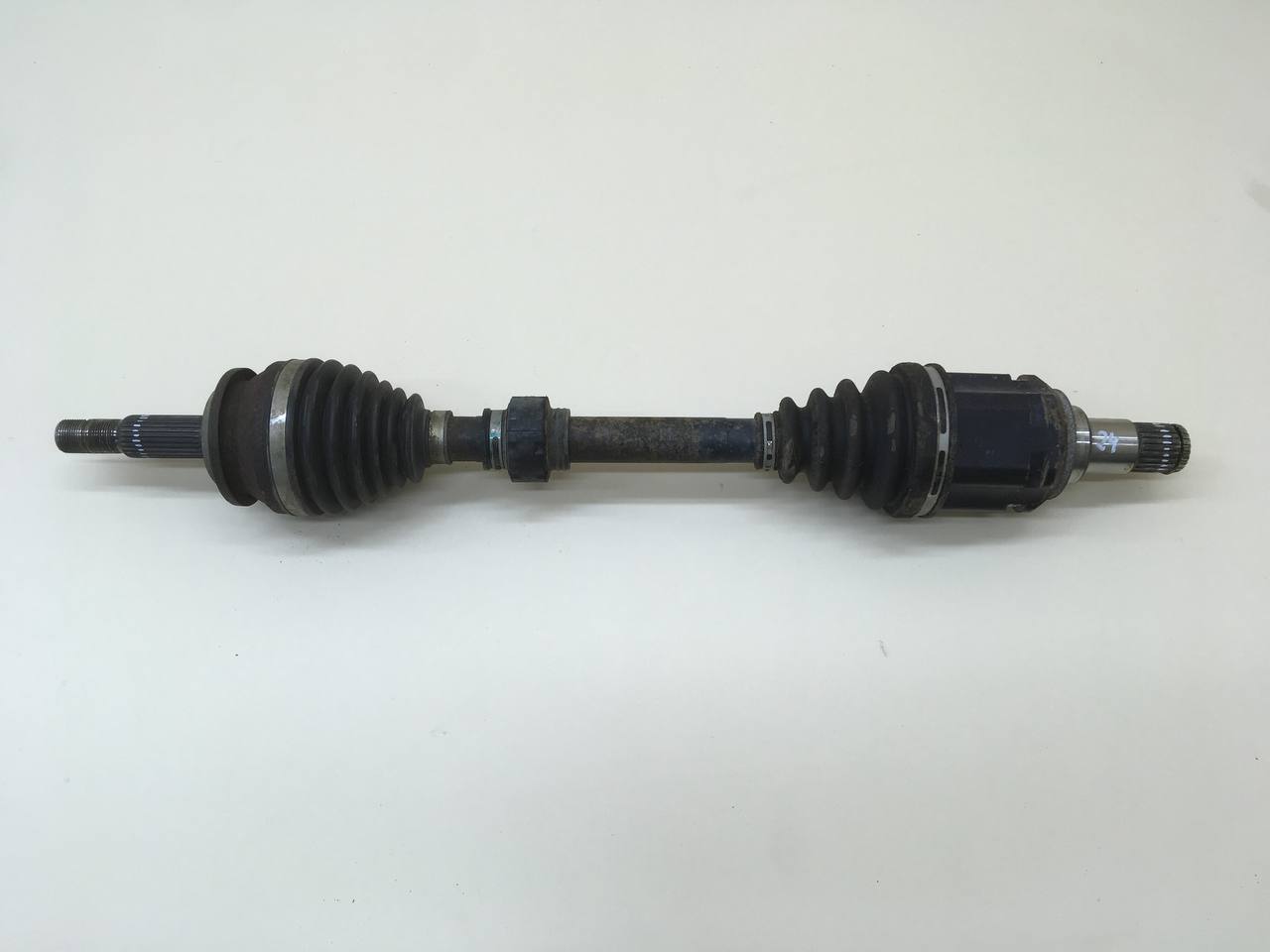Полуось передняя левая Toyota Rav 4 (A30) 2006-2013 Полуось передняя левая Toyota Rav 4 (A30) 2006-2013