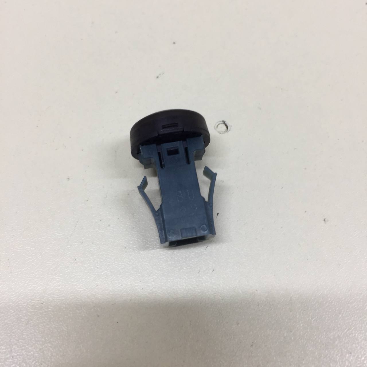 Датчик солнечного света Toyota Rav 4 (XA40) 2013-2019 Датчик солнечного света Toyota Rav 4 (XA40) 2013-2019
