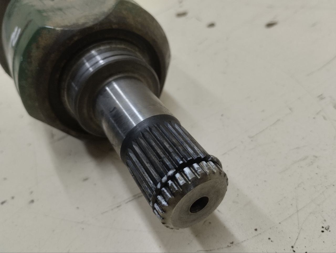 Полуось передняя левая Mitsubishi Lancer 9 (CS/Classic) 2000-2011 Полуось передняя левая Mitsubishi Lancer 9 (CS/Classic) 2000-2011