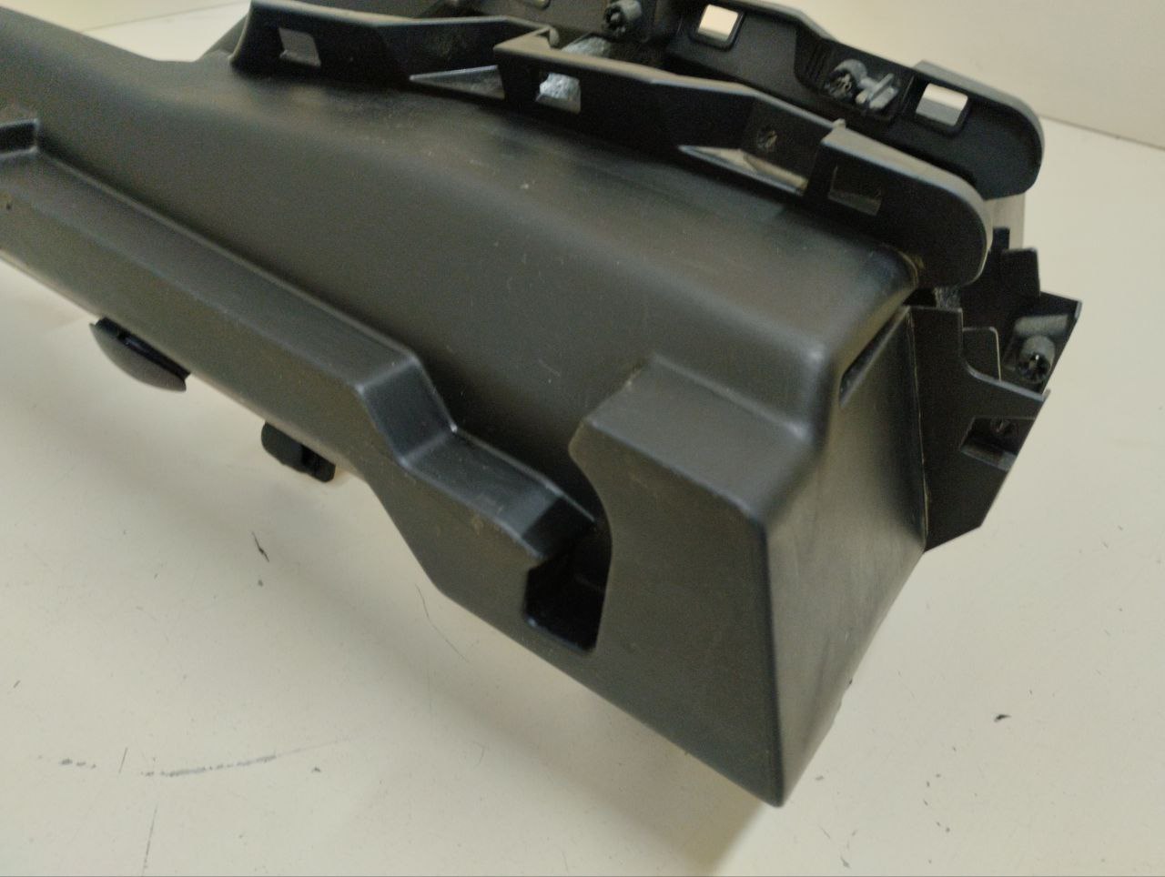 Держатель задней полки Peugeot 308 2007>