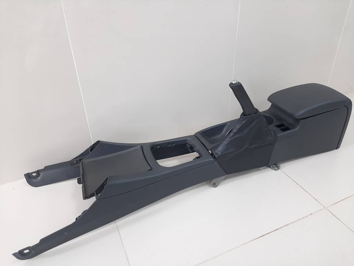 Консоль центральная Subaru Impreza (G12) 2007-2012 Консоль центральная Subaru Impreza (G12) 2007-2012