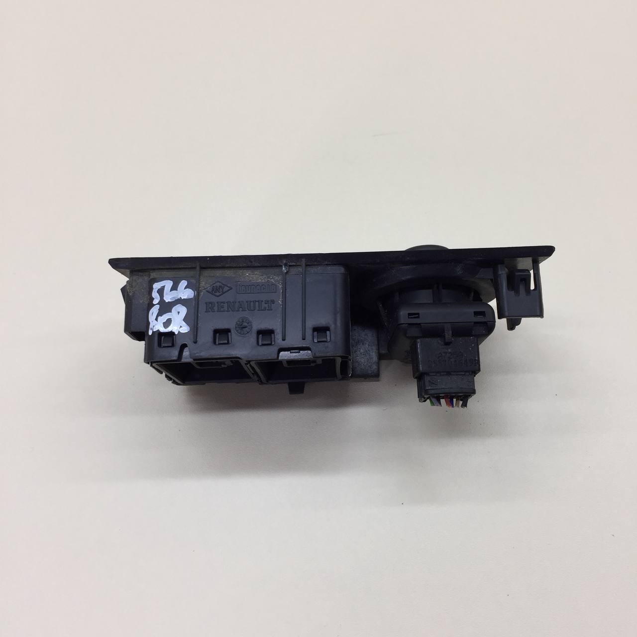 Блок кнопок Renault Sandero Stepway (5S) 2014-2022