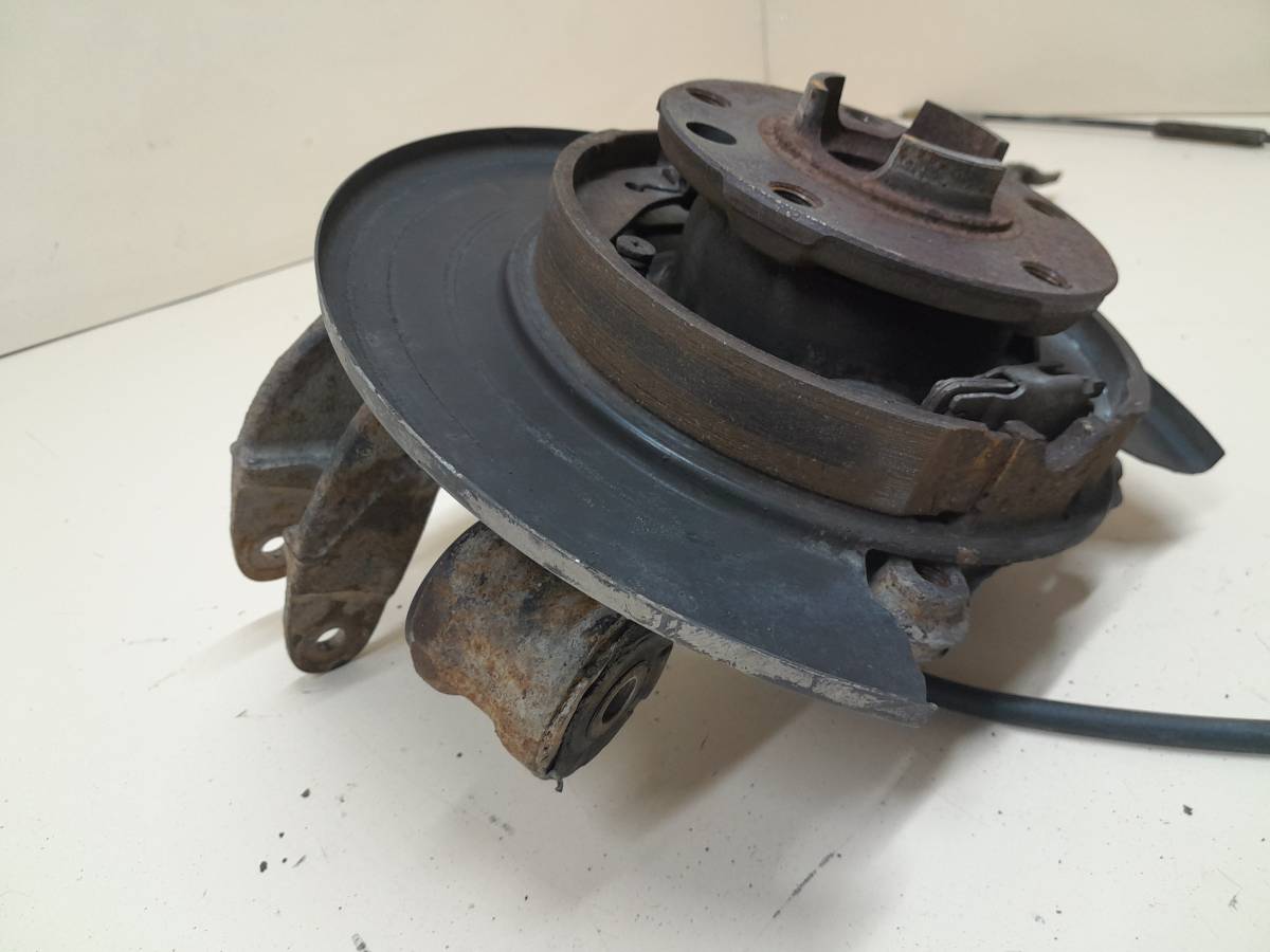 Кулак поворотный задний правый Audi Q7 (4L) 2005-2015