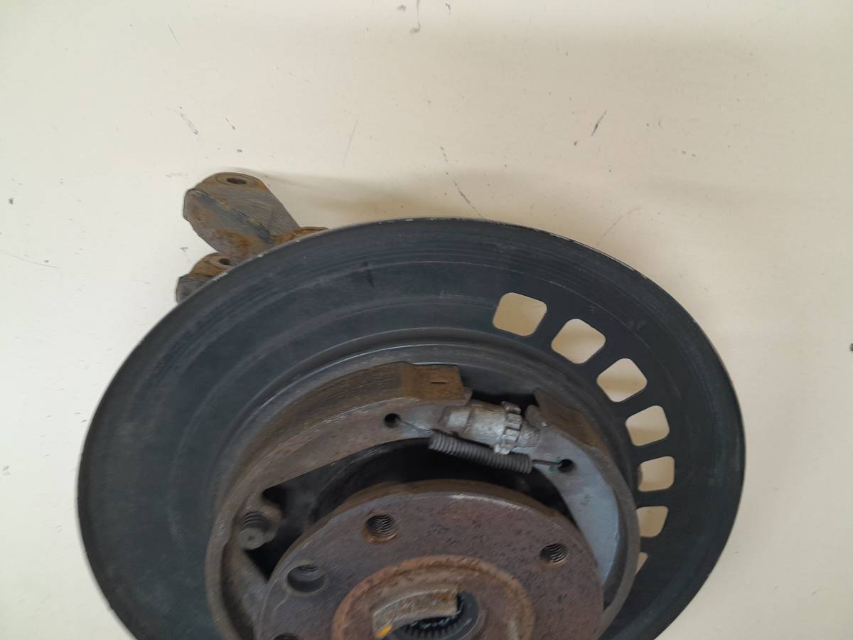 Кулак поворотный задний правый Audi Q7 (4L) 2005-2015