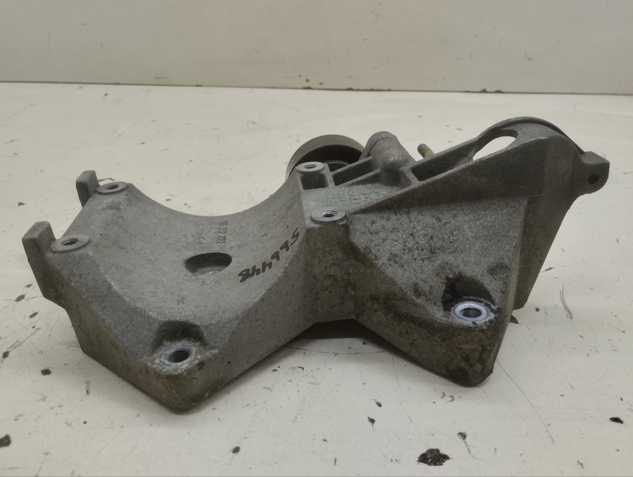 Кронштейн генератора Chevrolet Lacetti (J200) 2003-2013 Кронштейн генератора Chevrolet Lacetti (J200) 2003-2013