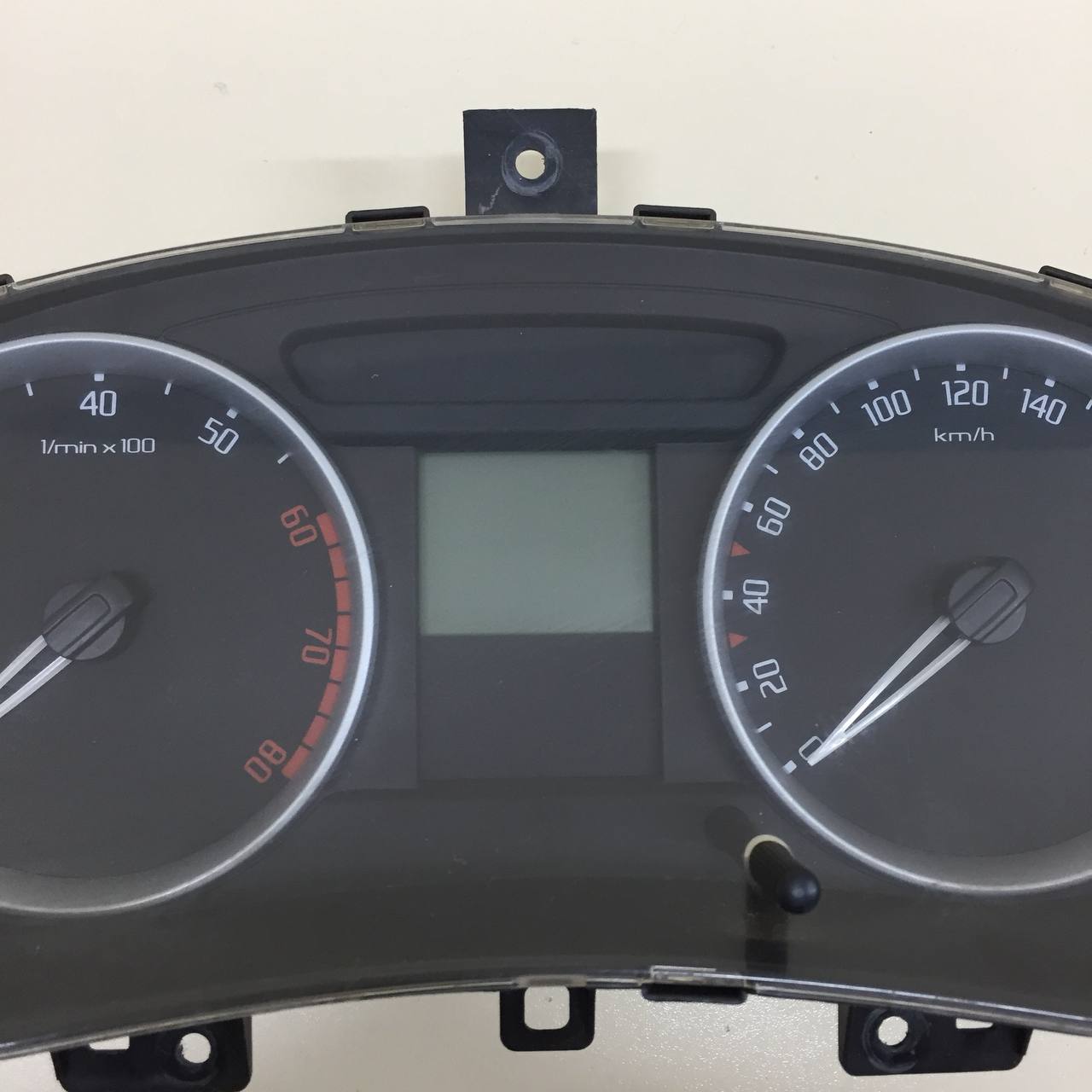 Панель приборов Skoda Fabia (5J) 2007-2014 Панель приборов Skoda Fabia (5J) 2007-2014