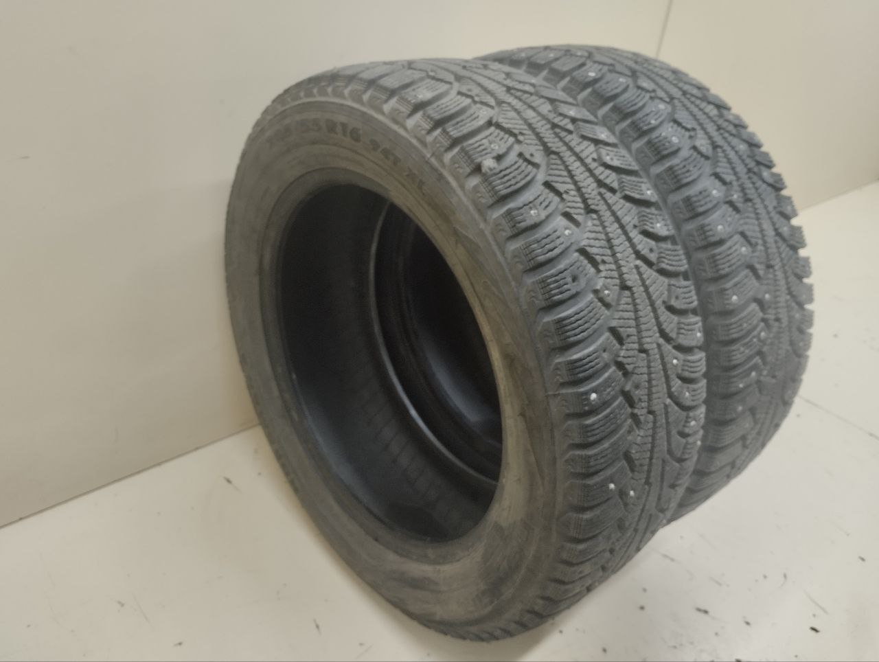Шины R16 Зимние шипованные NOKIAN NORDMAN 5.