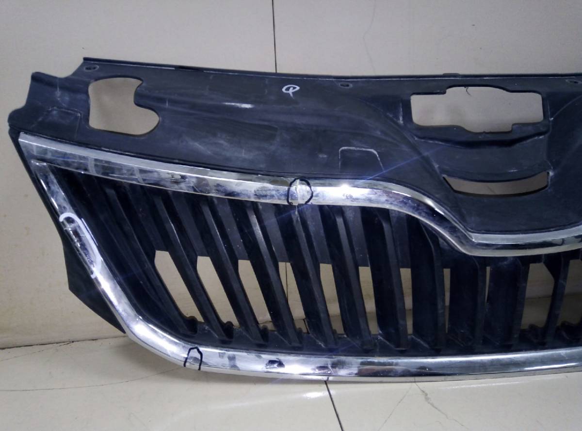 Решетка радиатора Skoda Rapid 2012-2020