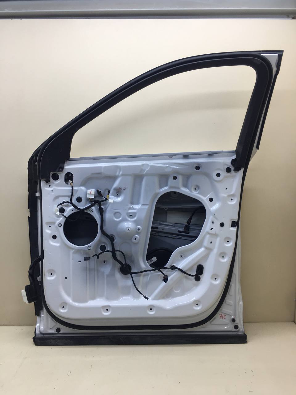 Дверь передняя правая EXEED RX 2022>