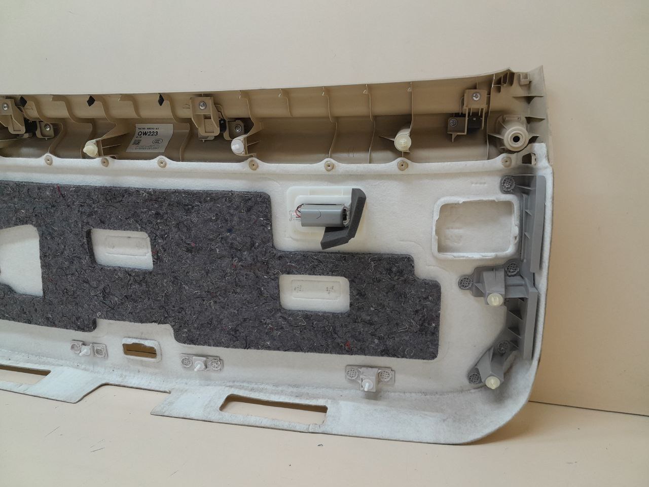 Обшивка двери багажника Lexus RX 350 /450h (XL10) 2009-2015 Обшивка двери багажника Lexus RX 350 /450h (XL10) 2009-2015