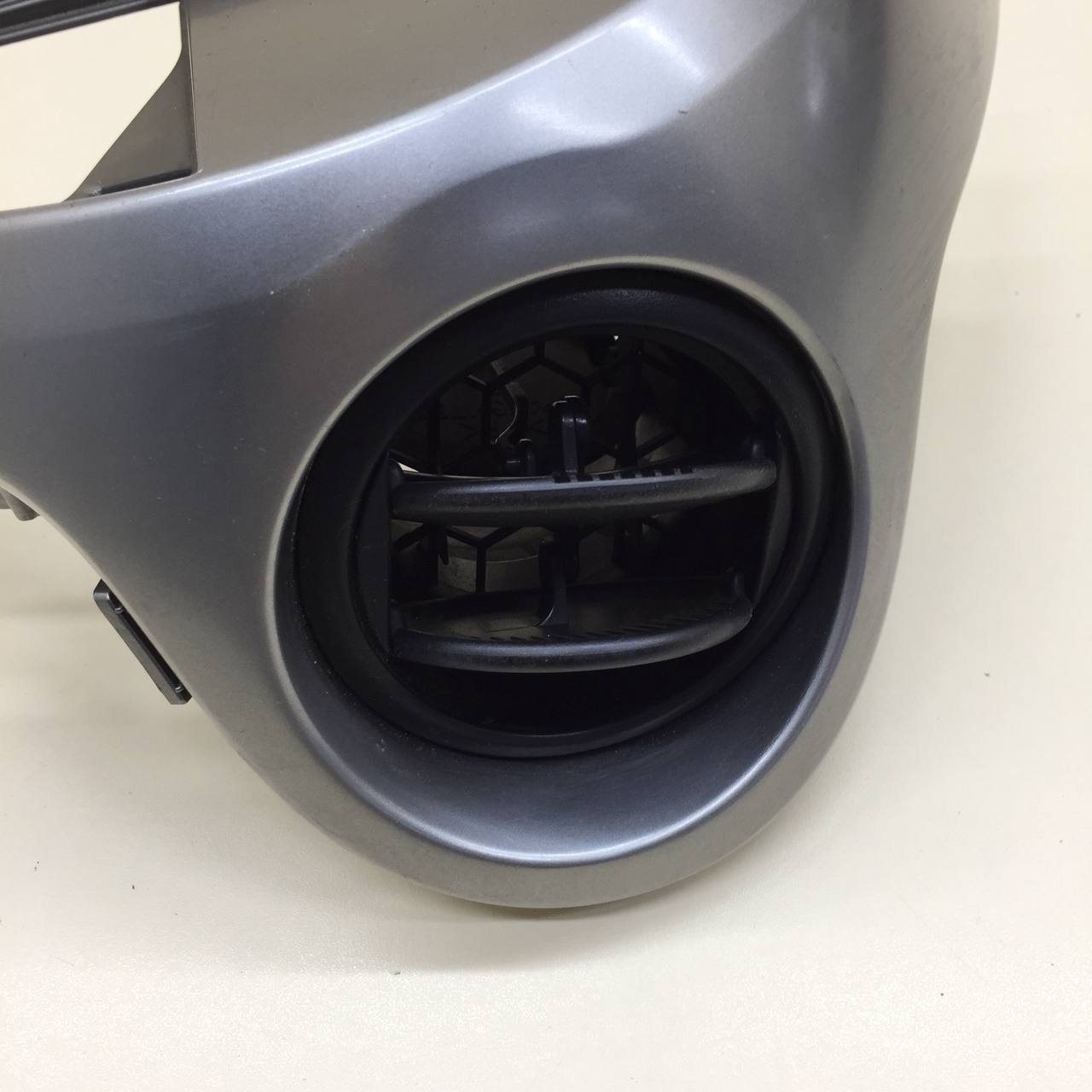 Дефлектор воздушный Mazda Mazda 2 (DE) 2007-2014