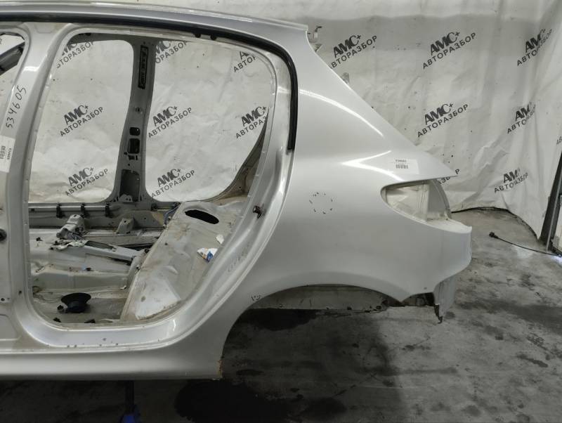 Крыло заднее левое Peugeot 206 1998-2012