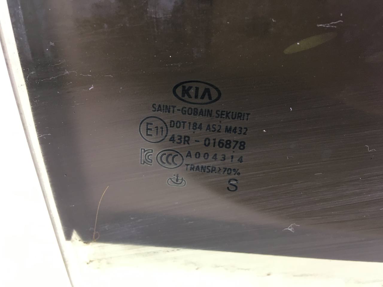 Стекло двери задней правой Kia Cerato (BD) 2018-2022 Стекло двери задней правой Kia Cerato (BD) 2018-2022