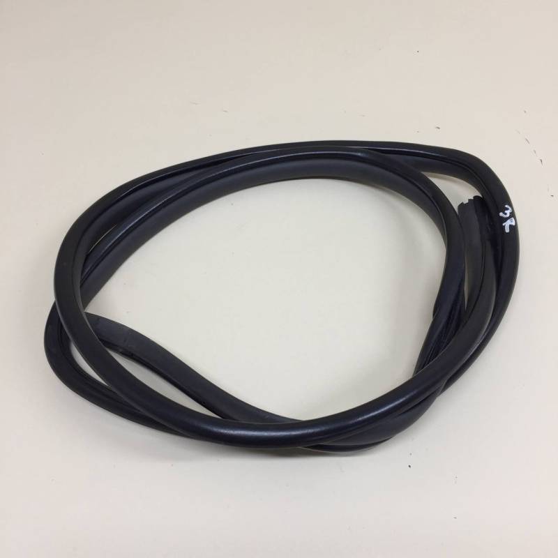 Уплотнитель проема двери задней правой Toyota Land Cruiser Prado (J150) 2009-2022 Уплотнитель проема двери задней правой Toyota Land Cruiser Prado (J150) 2009-2022