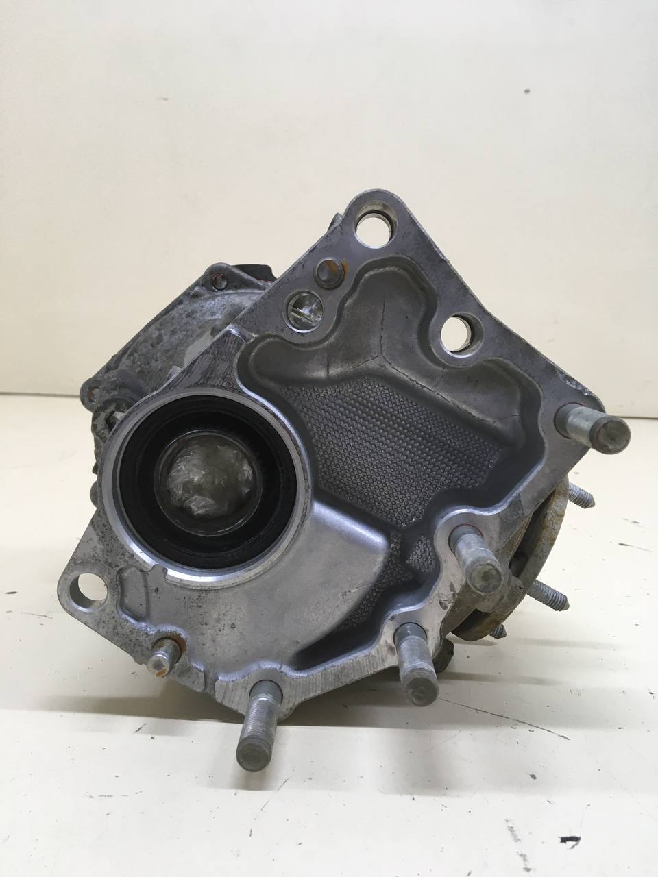 Коробка раздаточная Toyota Rav 4 (XA40) 2013-2019 Коробка раздаточная Toyota Rav 4 (XA40) 2013-2019