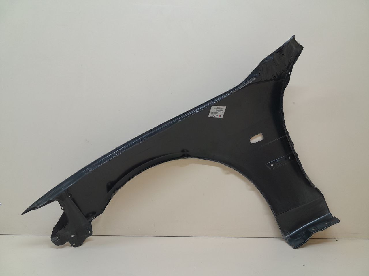 Крыло переднее правое Lexus IS 200/300 1999-2005