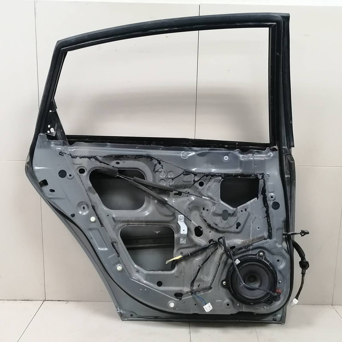 Дверь задняя левая Nissan Teana J31 2003-2008