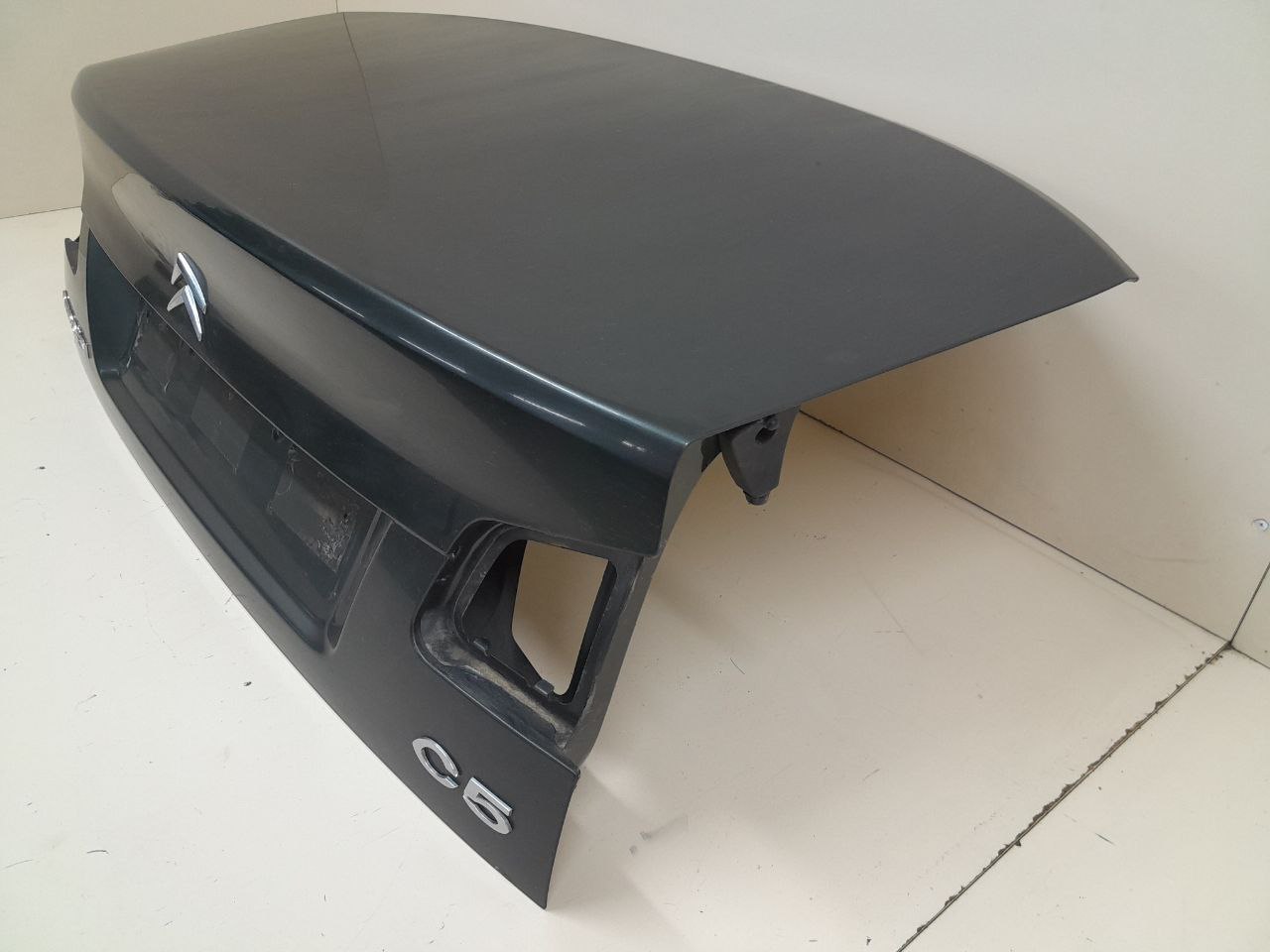 Крышка багажника Citroen C5 2008-2016 Крышка багажника Citroen C5 2008-2016