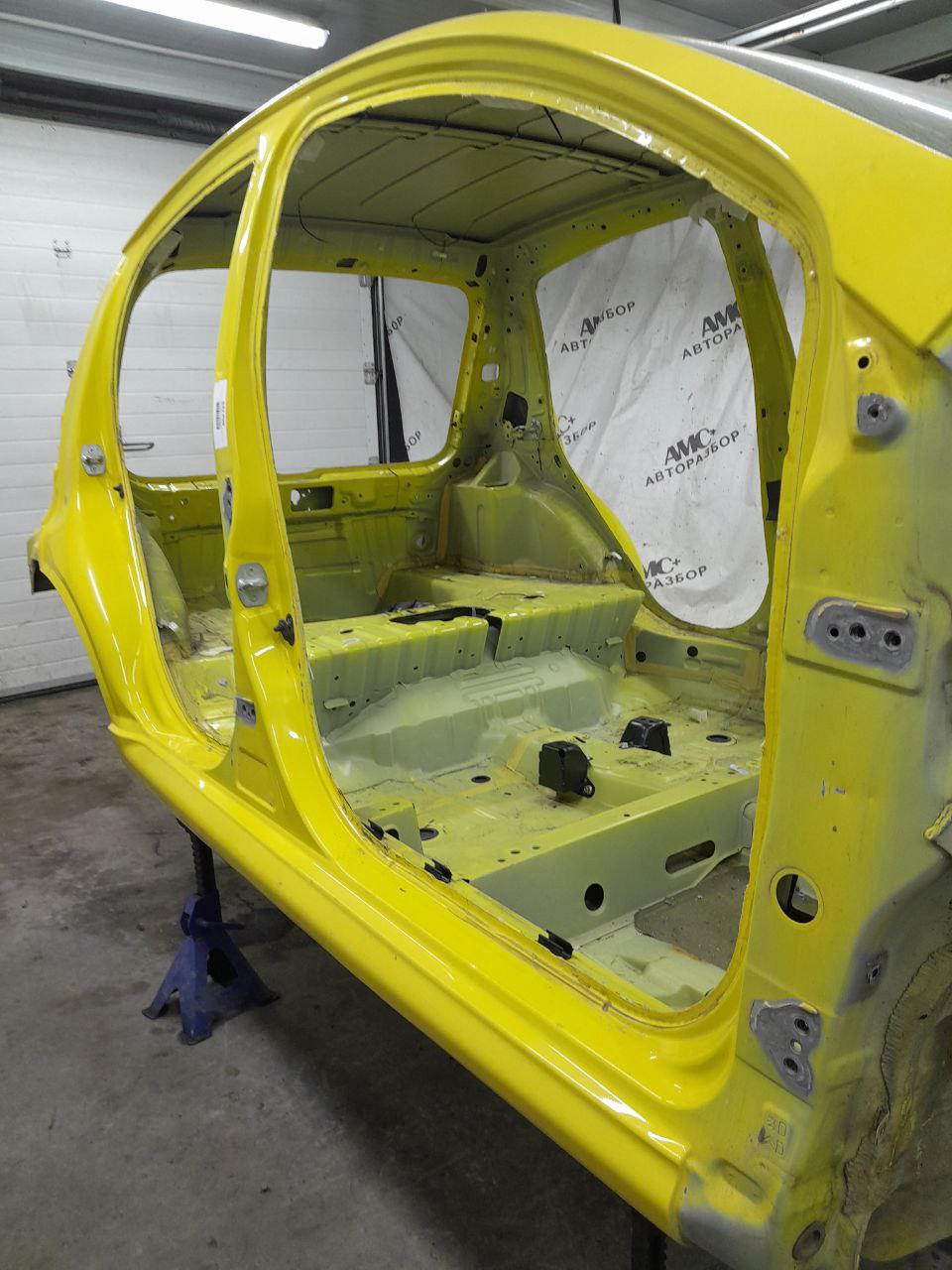 Порог со стойкой правый Peugeot 107 2006-2014 Порог со стойкой правый Peugeot 107 2006-2014