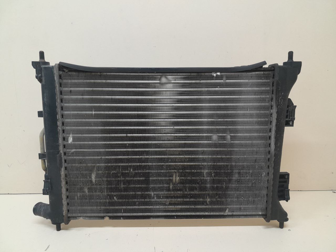 Радиатор охлаждения двигателя Hyundai Solaris (RB) 2010-2017