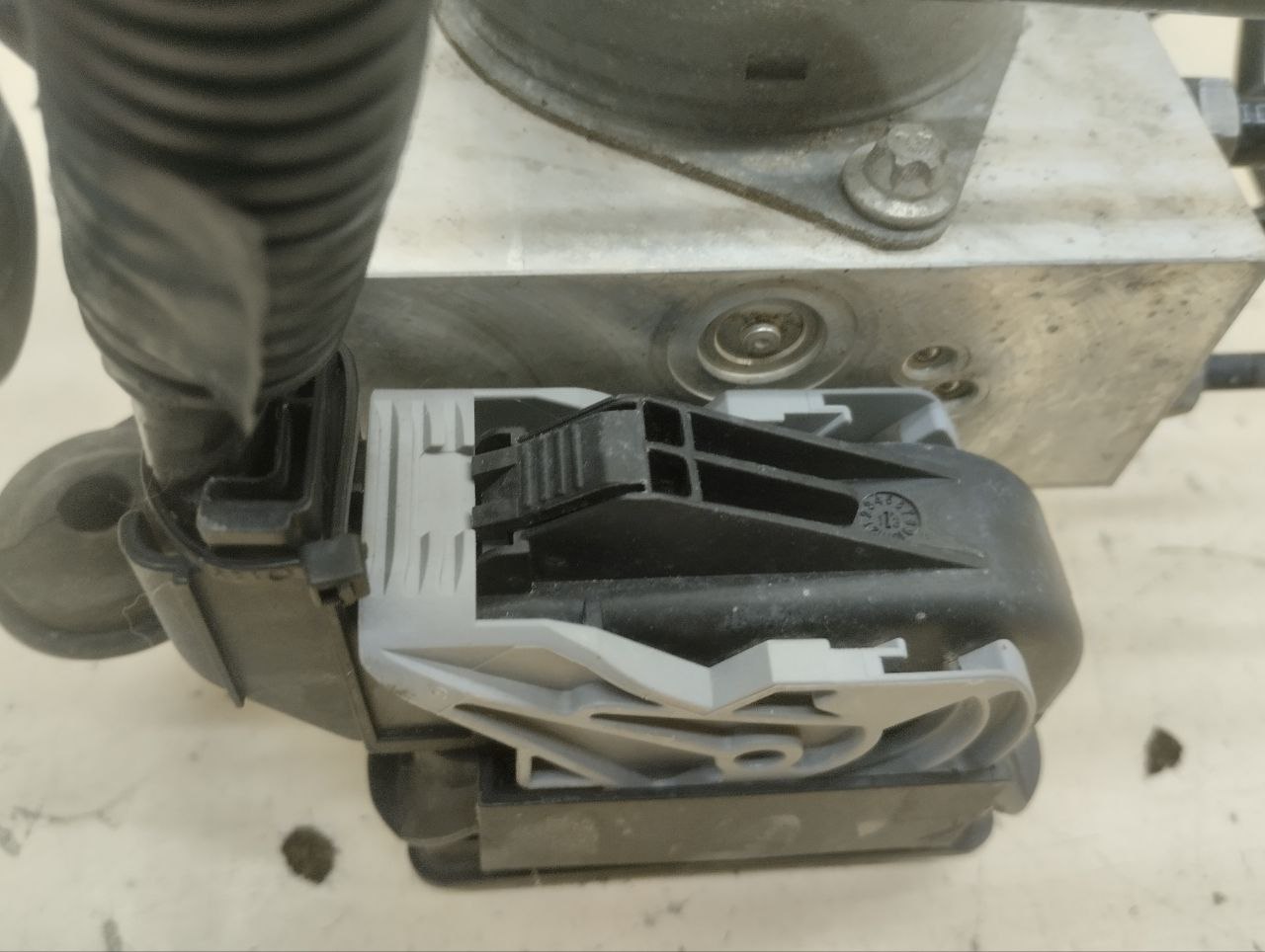 Блок ABS (насос) Ford Mondeo 4 2007-2015 Блок ABS (насос) Ford Mondeo 4 2007-2015