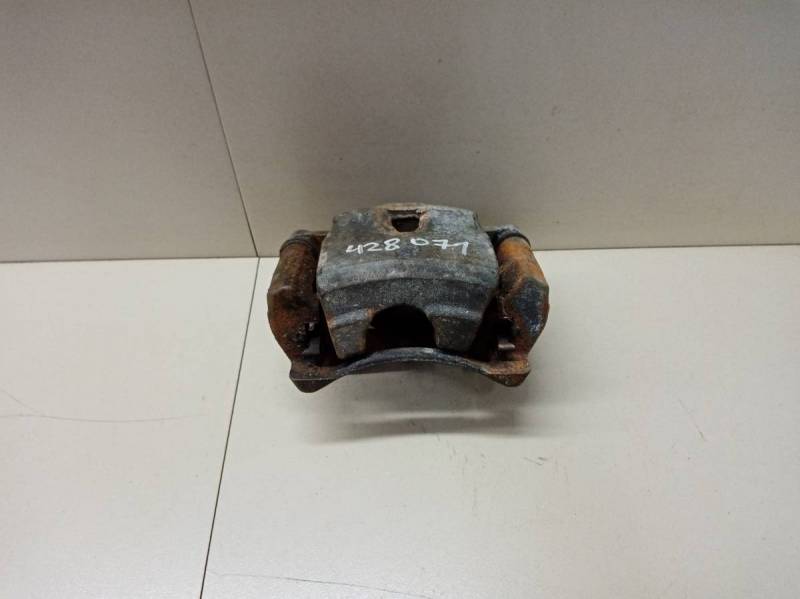 Суппорт передний левый Toyota Ractis (NCP100) 2005-2010