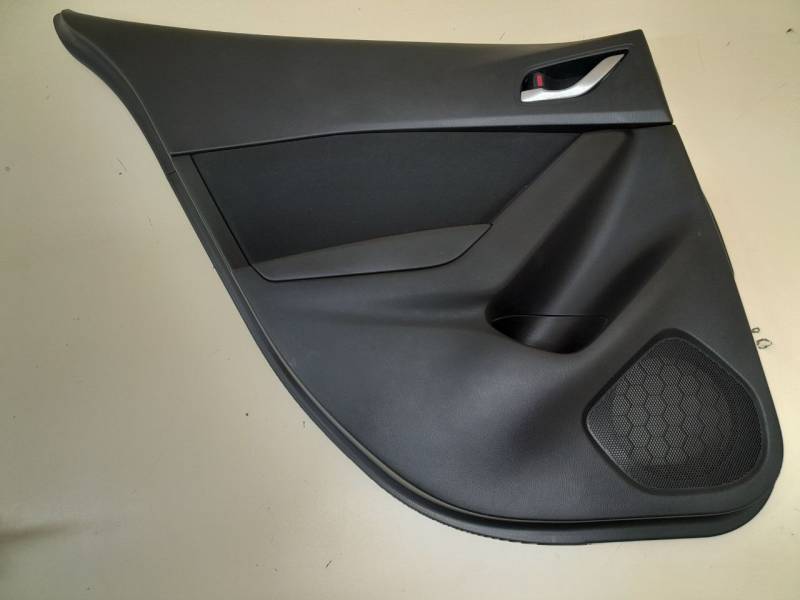 Обшивка двери задней левой Mazda Mazda 3 (BM) 2013-2016
