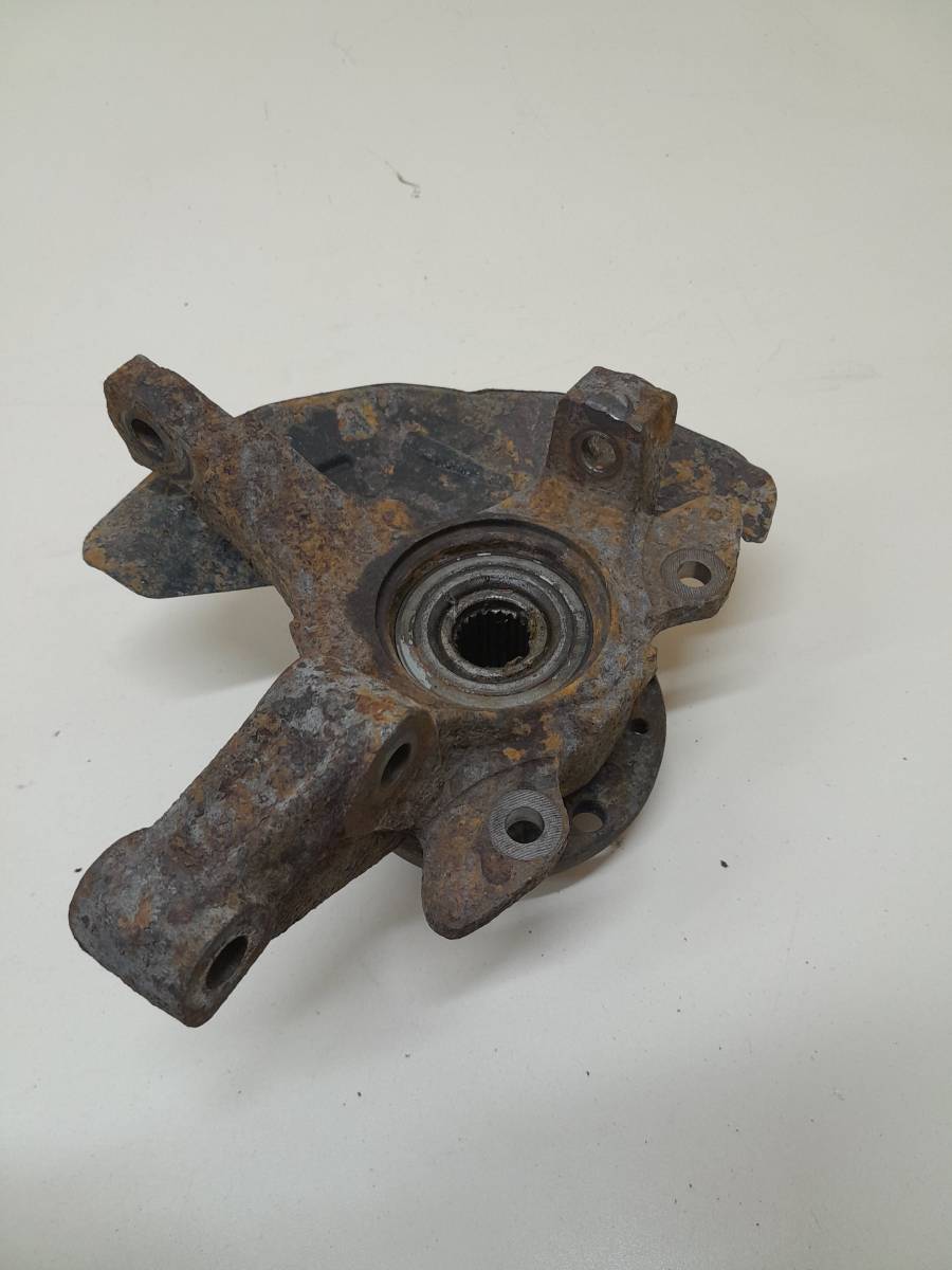 Кулак поворотный передний правый Fiat Albea 2002-2012
