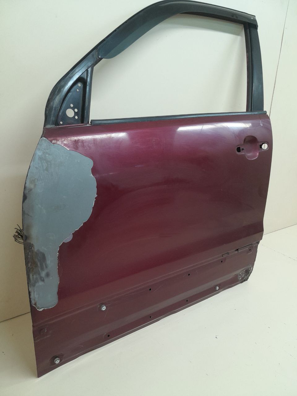 Дверь передняя левая Suzuki Grand Vitara 2005-2015