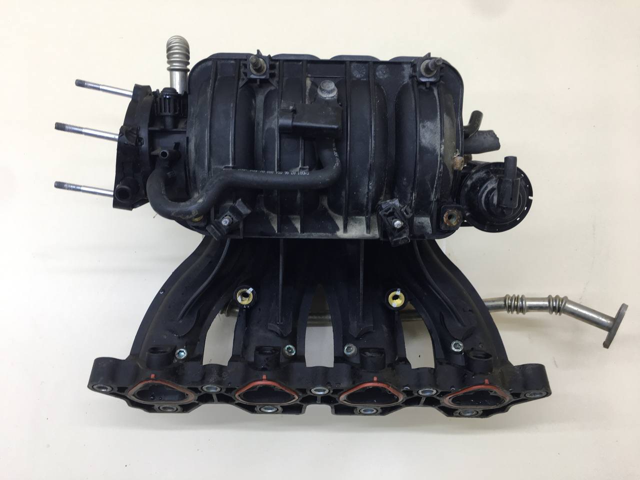 Коллектор впускной Chevrolet Cruze (J300) 2009-2016 Коллектор впускной Chevrolet Cruze (J300) 2009-2016
