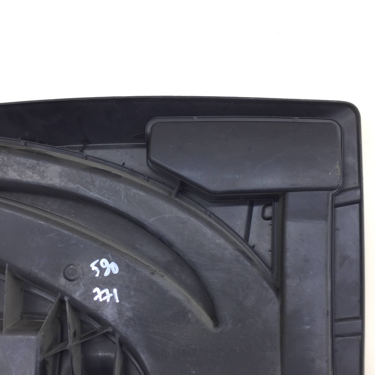 Крышка двигателя декоративная BMW 3-series E90/E91 2005-2011