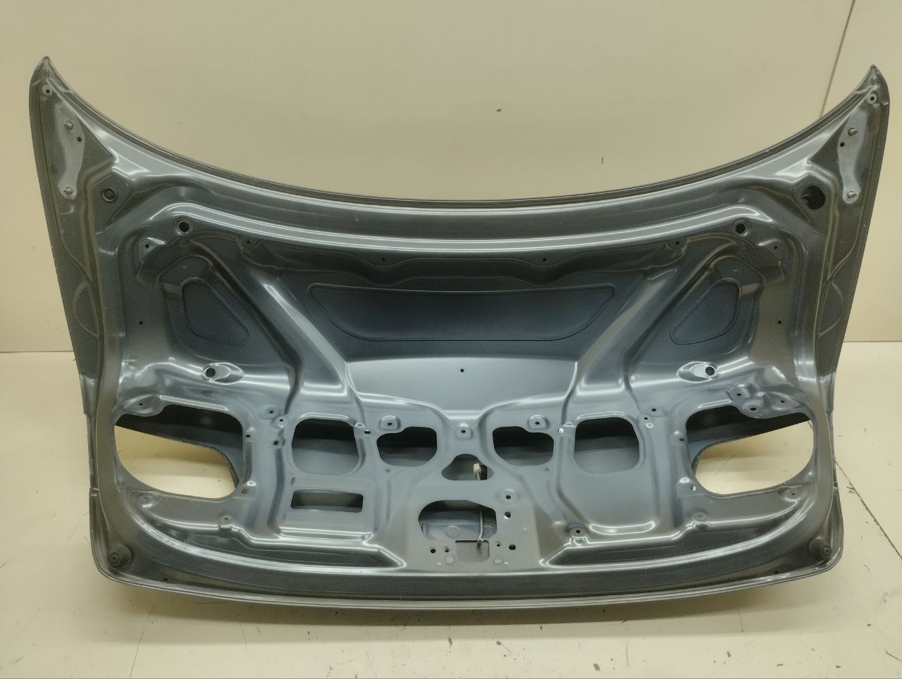 Крышка багажника Mazda Mazda 6 (GG) 2002-2007 Крышка багажника Mazda Mazda 6 (GG) 2002-2007