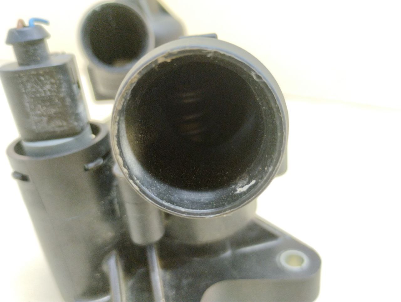 Корпус термостата Volkswagen Polo (MK5) 2011-2020 Корпус термостата Volkswagen Polo (MK5) 2011-2020