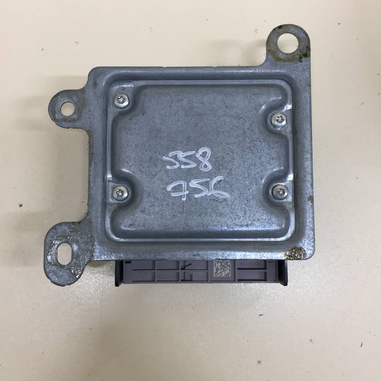 Подушка безопасности в рулевое колесо Renault Duster (HSA, HSM) 2012> Подушка безопасности в рулевое колесо Renault Duster (HSA, HSM) 2012>