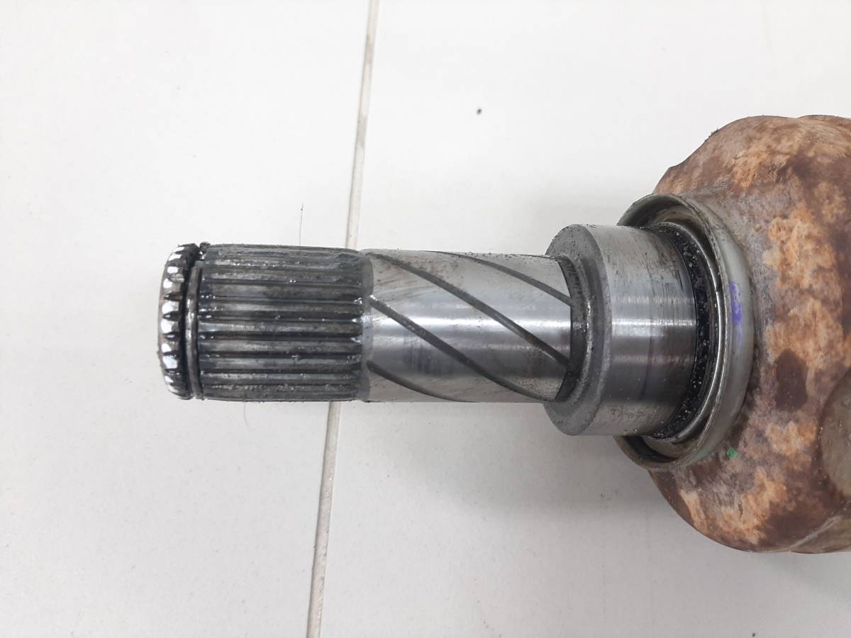 Полуось передняя левая Renault Duster (HSA, HSM) 2012> Полуось передняя левая Renault Duster (HSA, HSM) 2012>