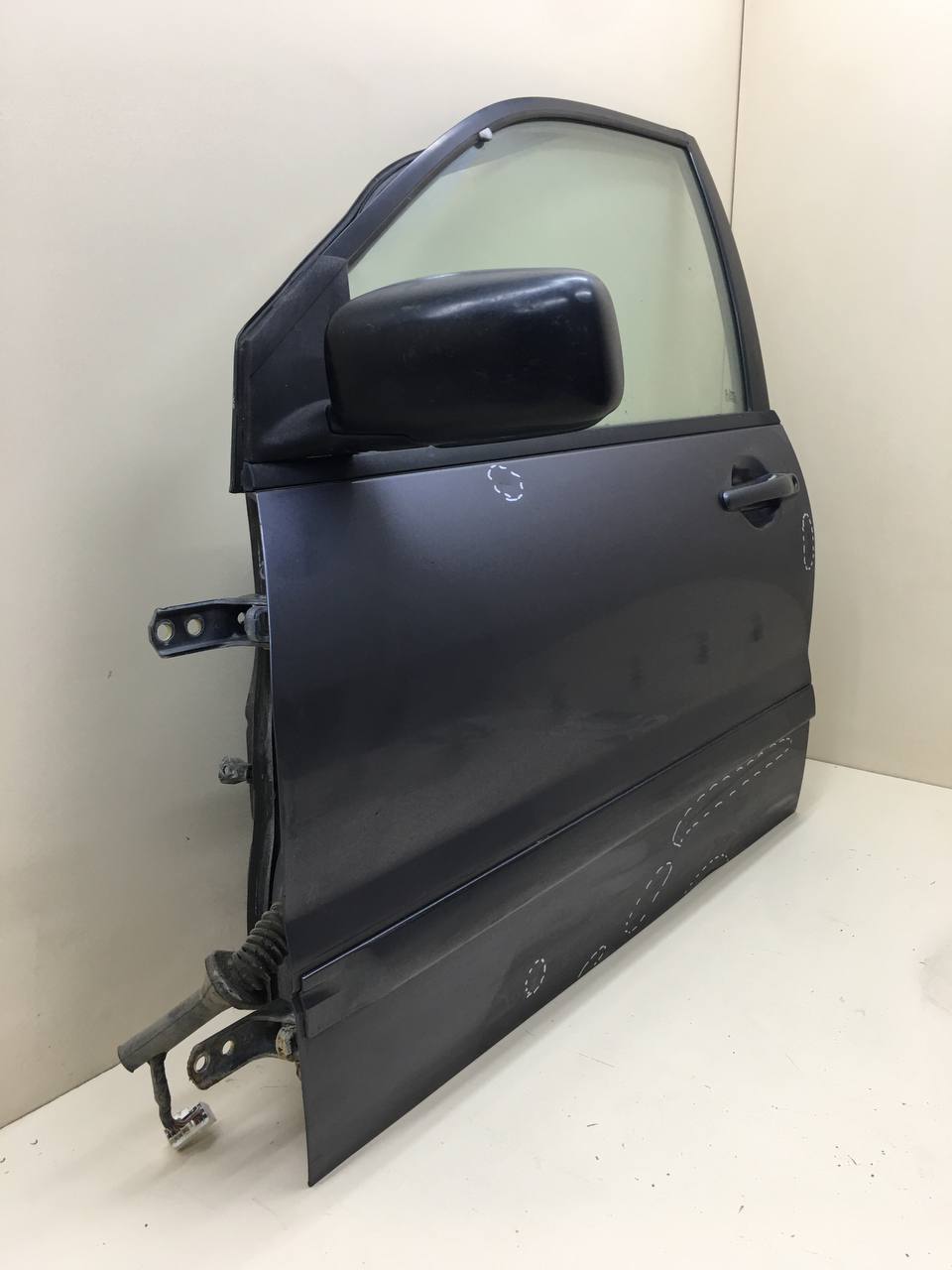 Дверь передняя левая Mitsubishi Lancer 9 (CS/Classic) 2000-2011 Дверь передняя левая Mitsubishi Lancer 9 (CS/Classic) 2000-2011
