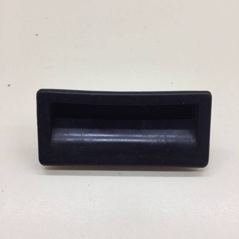 Кнопка открывания багажника Volkswagen Jetta (A6) 2010-2019 Кнопка открывания багажника Volkswagen Jetta (A6) 2010-2019