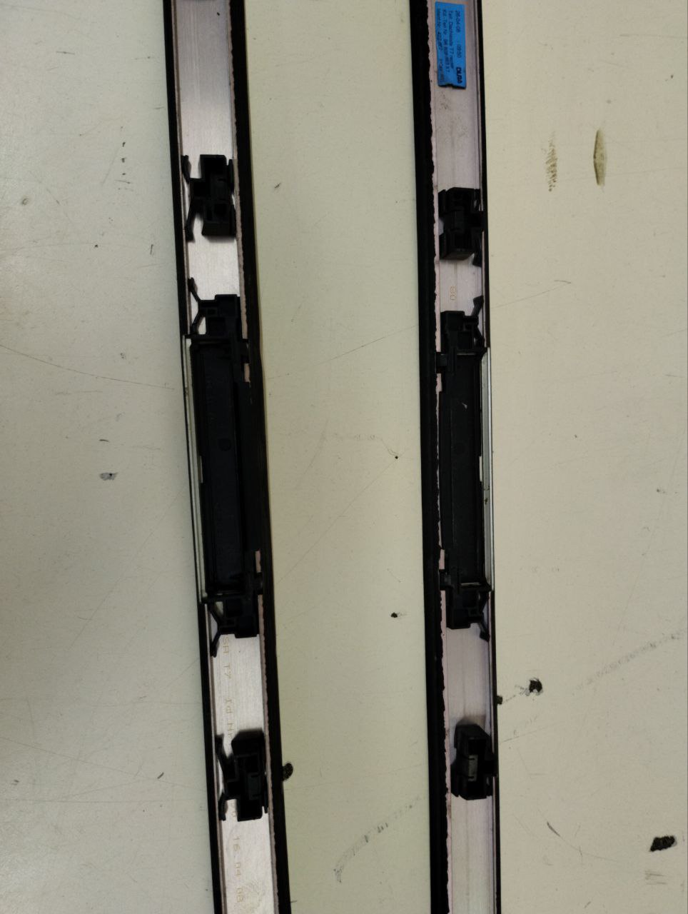 Молдинг крыши правый Peugeot 308 2007>