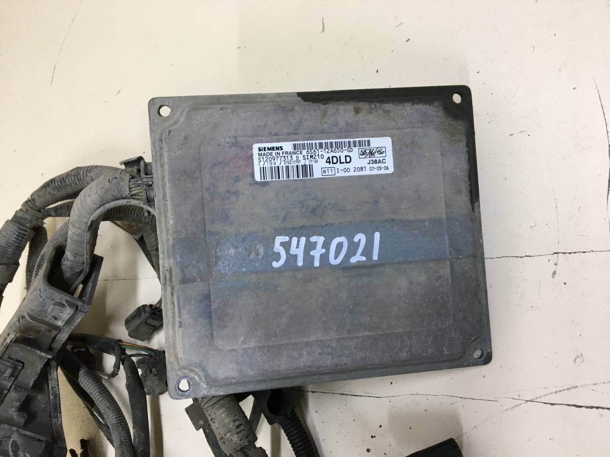 Блок управления двигателем Ford Fusion (JU) 2002-2012