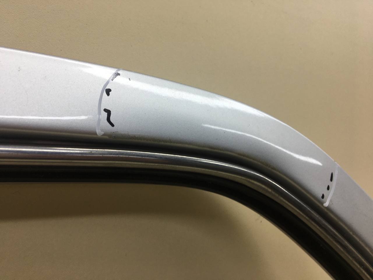 Дверь передняя правая Lada Niva 2131 1993>