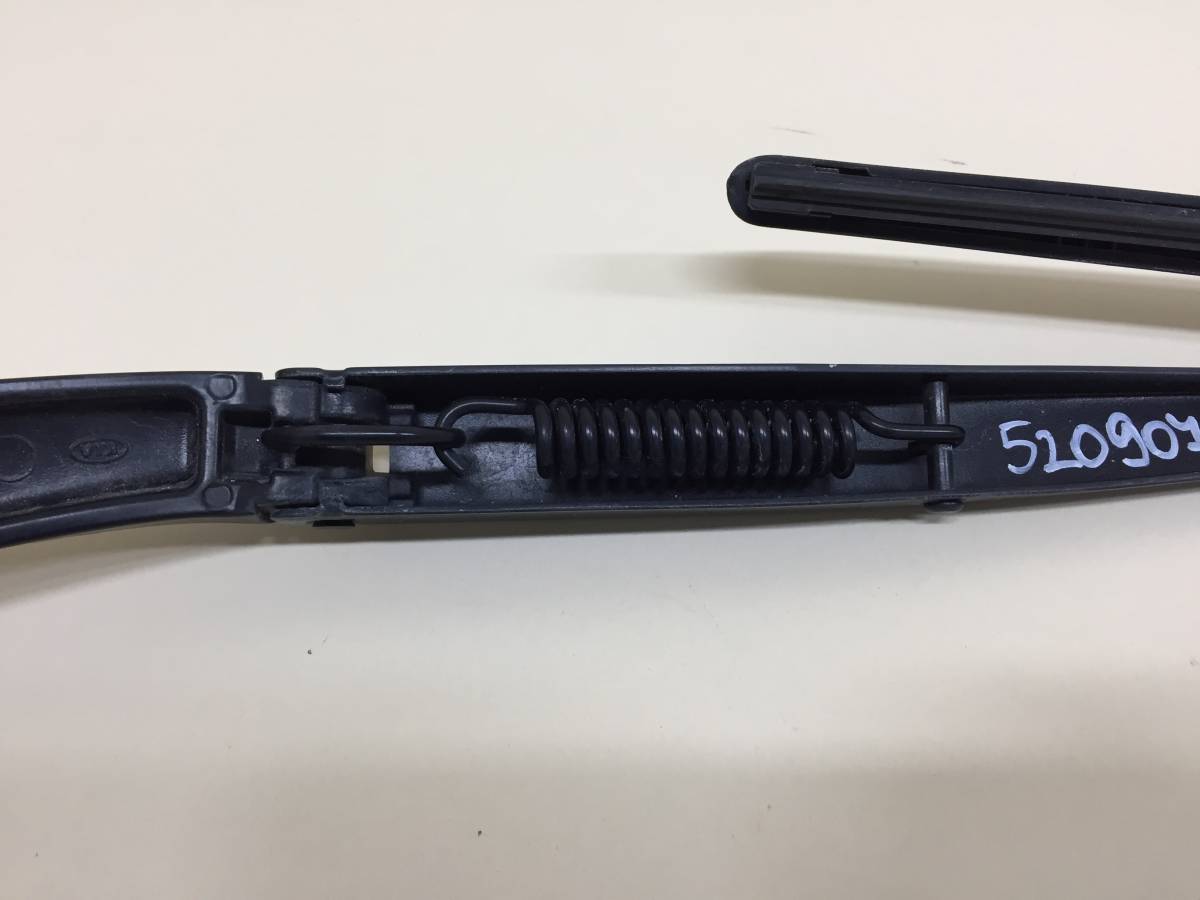 Поводок стеклоочистителя передний левый Kia K5 (DL3) 2019>