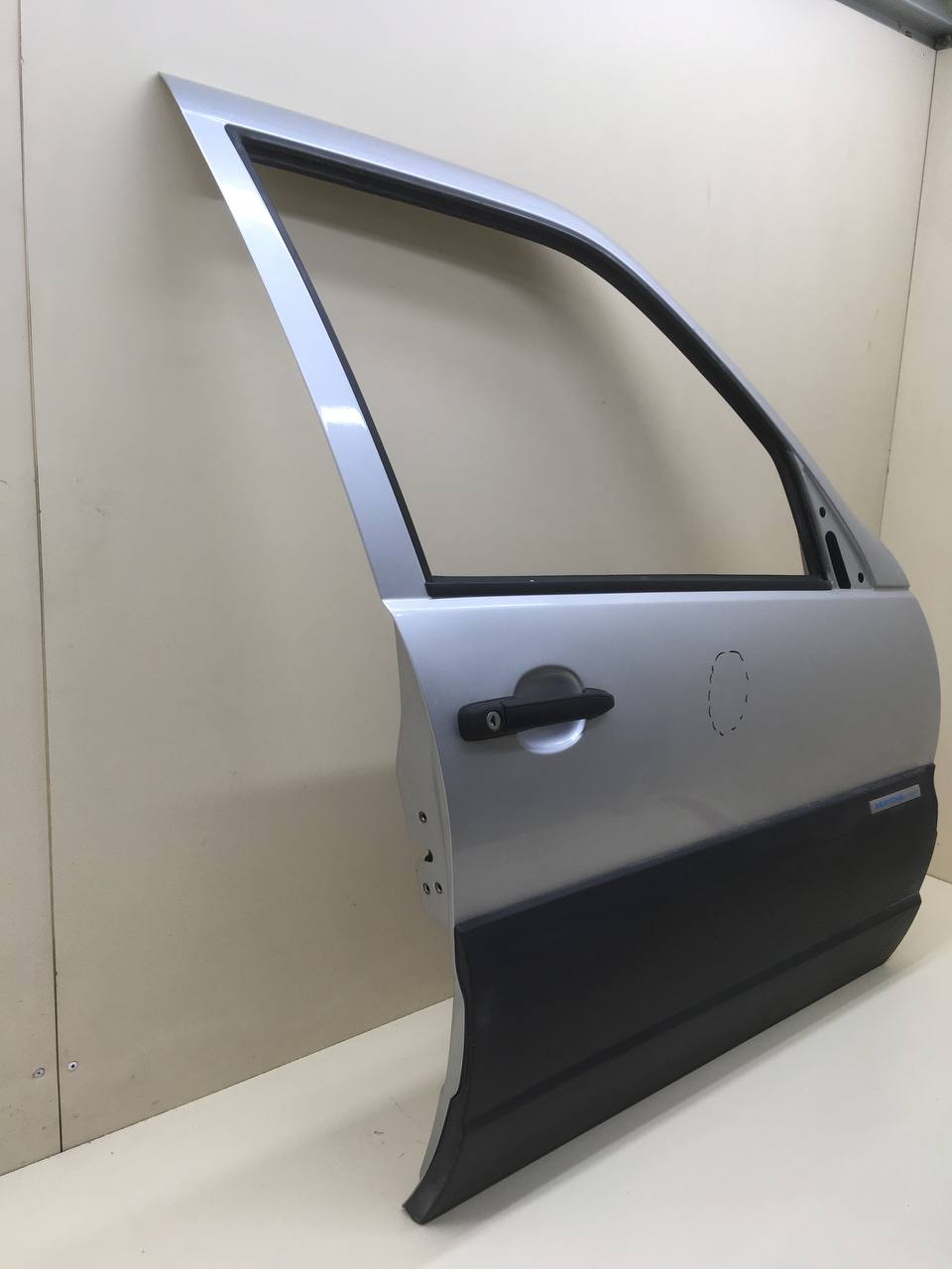 Дверь передняя правая Chevrolet Niva 2009-2020