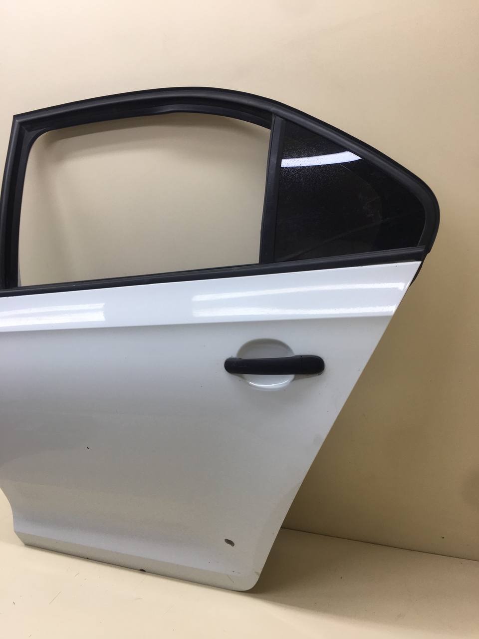 Дверь задняя левая Skoda Rapid 2012-2020 Дверь задняя левая Skoda Rapid 2012-2020