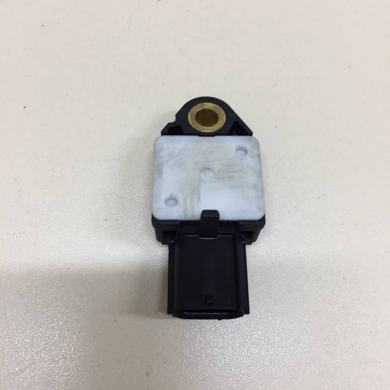 Датчик AIR BAG Toyota Corolla E150 2006-2013 Датчик AIR BAG Toyota Corolla E150 2006-2013