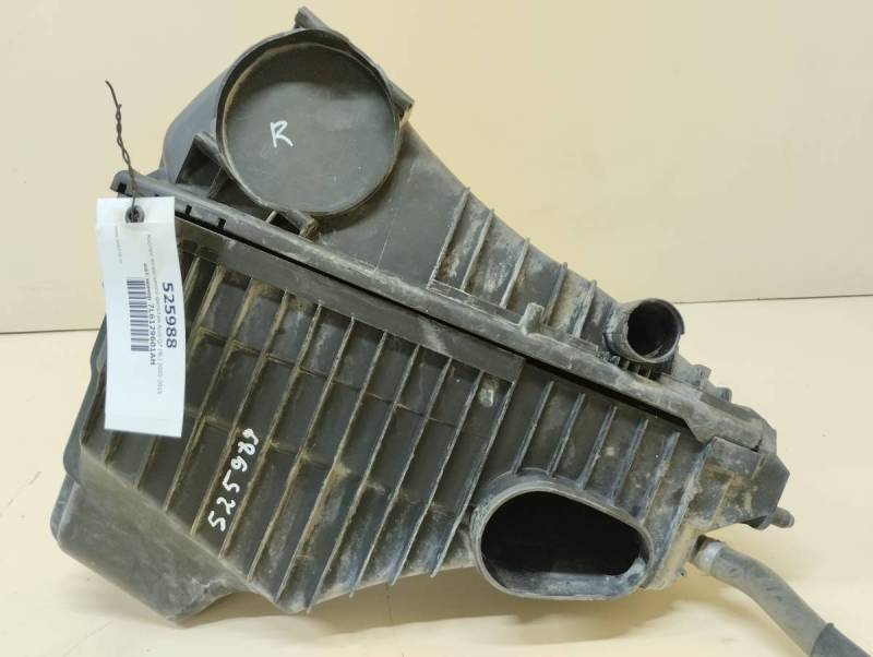 Корпус воздушного фильтра Audi Q7 (4L) 2005-2015 Корпус воздушного фильтра Audi Q7 (4L) 2005-2015