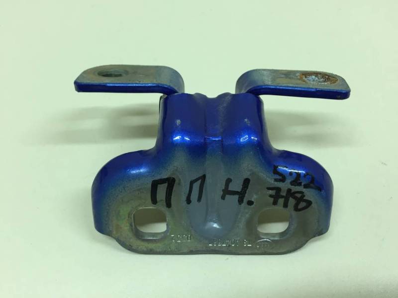 Петля двери передней правой нижняя Chevrolet Aveo T300 2011>