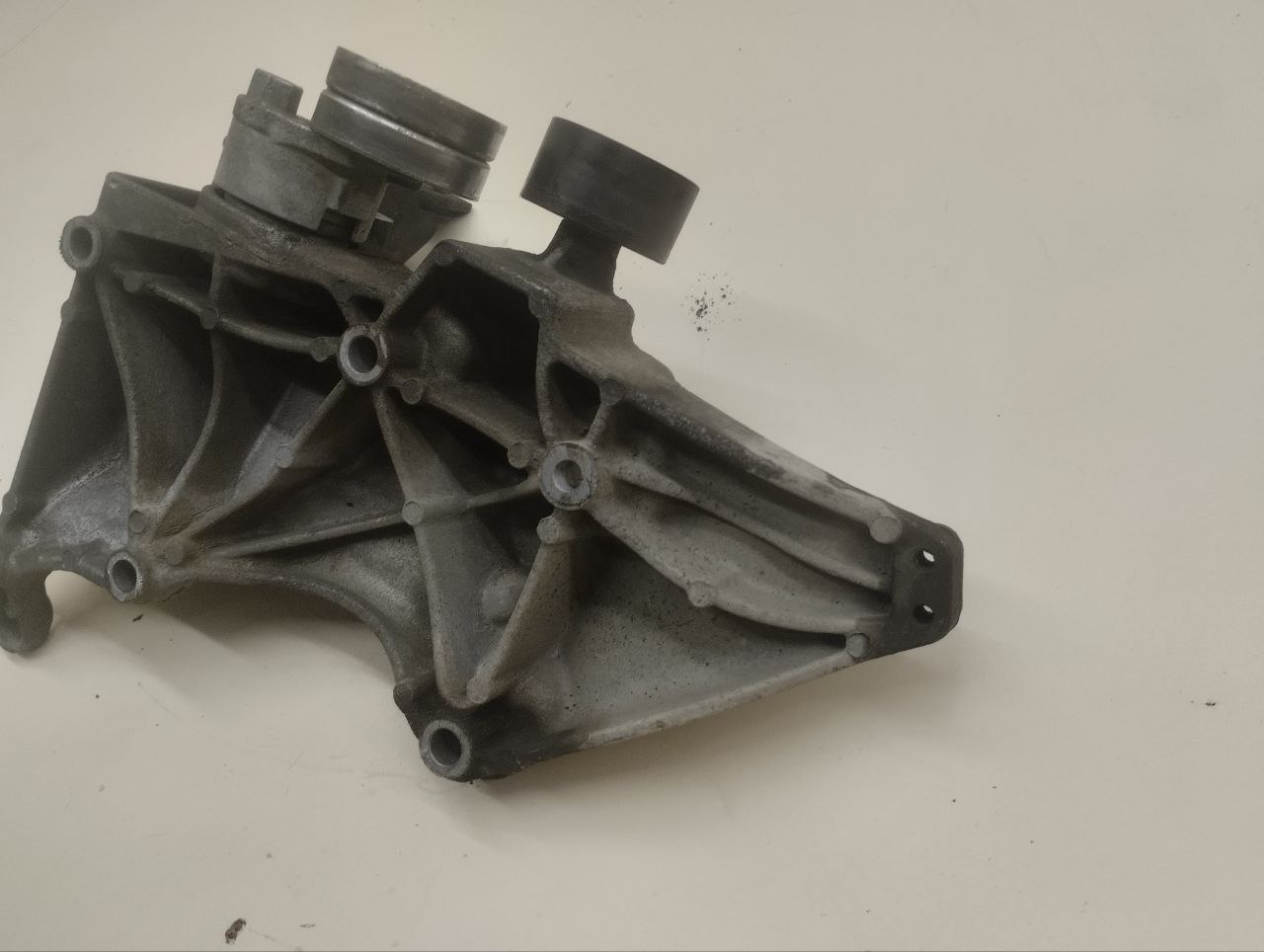 Кронштейн генератора Renault Duster (HSA, HSM) 2012>